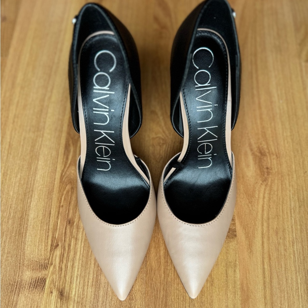 ✨Calvin Klein Gloria D’orsay Heels✨